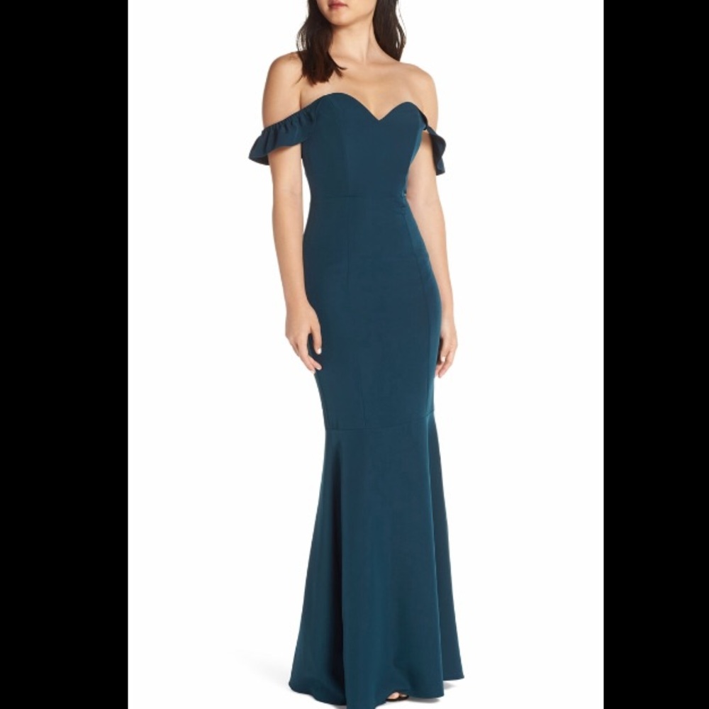 Strapless Trumpet Gown
